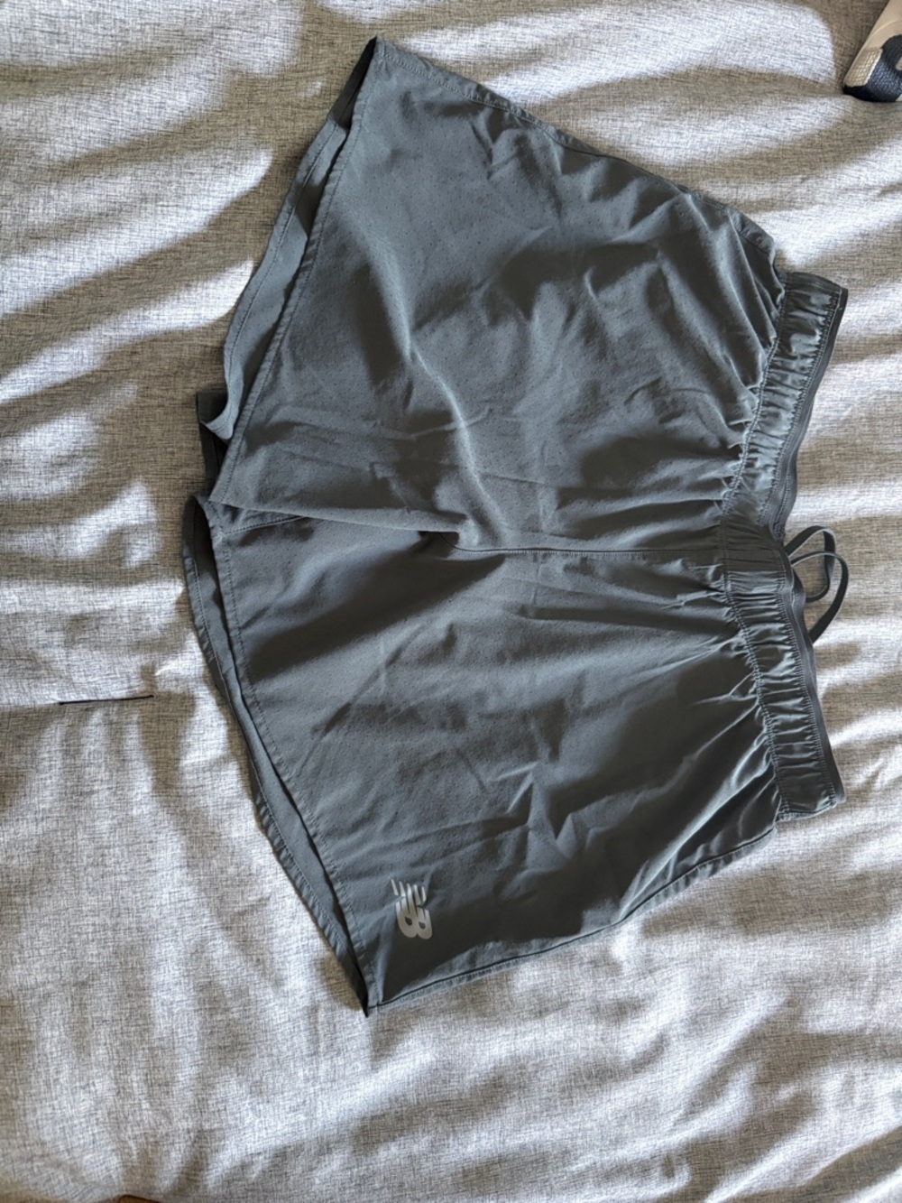 New Balance Men’s Charcoal Athletic Shorts with built in liner. 5 inch